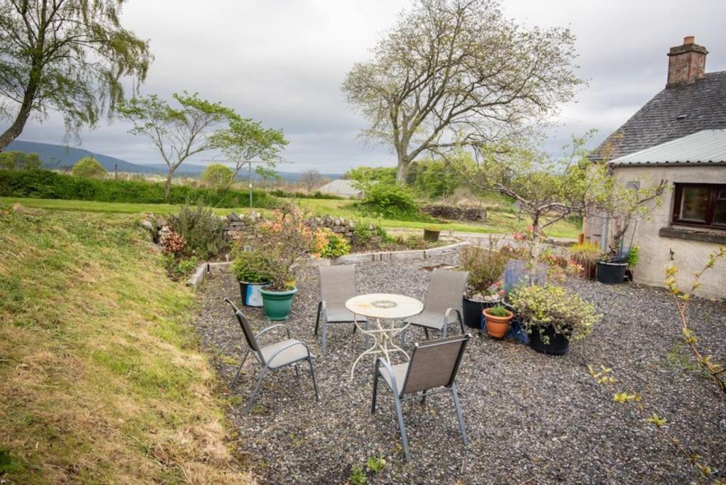 Foulis Cottage, Foulis Estate, Highland Scotland *